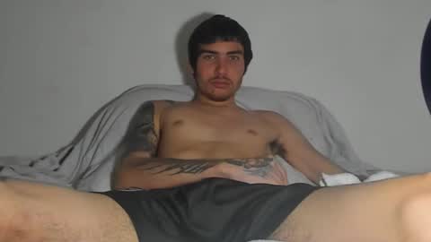 onzas_ online show from March 12, 7:09 pm