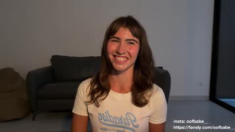 Snapshot of oofbabe__ chatting on February 13, 10:17 pm Helen online show from February 13, 10:17 pm