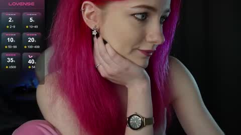 Snapshot of ooliviaa chatting on November 11, 7:30 am Hannah online show from November 11, 7:30 am