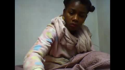 Snapshot of oooorazanasoa chatting on May 31, 3:47 am oooorazanasoa online show from May 31, 3:47 am