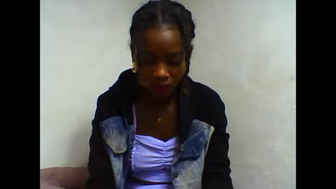 Snapshot of oooorazanasoa chatting on June 1, 8:49 am oooorazanasoa online show from June 1, 8:49 am