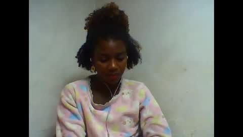 Snapshot of oooorazanasoa chatting on June 4, 8:59 pm oooorazanasoa online show from June 4, 8:59 pm