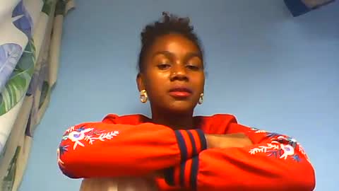 Snapshot of oooorazanasoa chatting on July 1, 7:21 am oooorazanasoa online show from July 1, 7:21 am