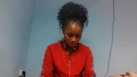 Snapshot of oooorazanasoa chatting on July 27, 8:10 am oooorazanasoa online show from July 27, 8:10 am