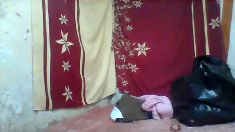 oooozafiette online show from May 31, 6:09 pm