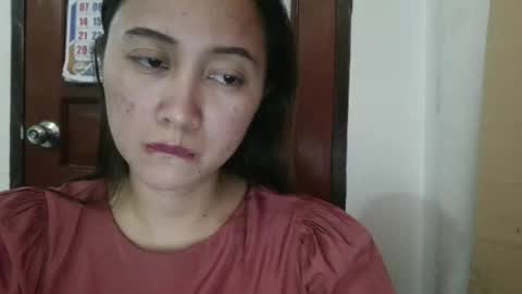 Snapshot of oopsitseloise chatting on May 6, 9:25 am Eloise online show from May 6, 9:25 am