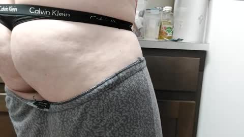 Snapshot of opalockajoe chatting on February 8, 12:50 pm TsJojo online show from February 8, 12:50 pm