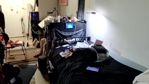 Snapshot of opalockajoe chatting on February 21, 11:11 am TsJojo online show from February 21, 11:11 am