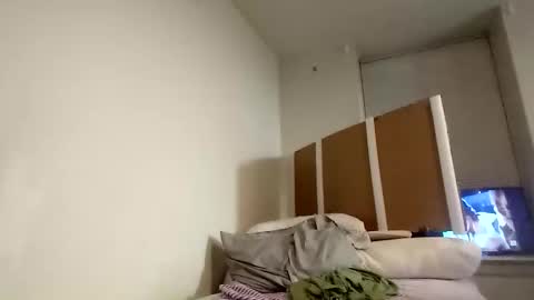 Snapshot of opalockajoe chatting on March 9, 8:40 am TsJojo online show from March 9, 8:40 am