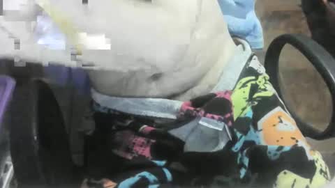 Snapshot of ore_cam chatting on January 16, 8:33 am Ore online show from January 16, 8:33 am