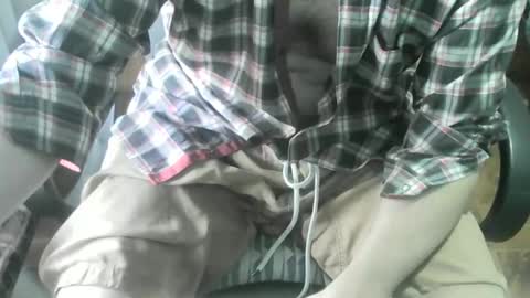 Snapshot of ore_cam chatting on January 19, 3:42 pm Ore online show from January 19, 3:42 pm