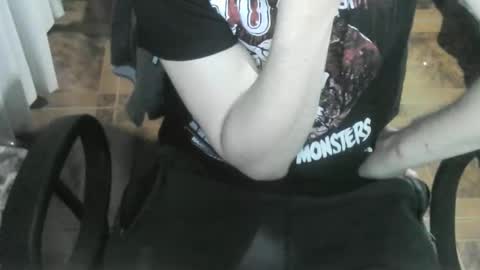 Snapshot of ore_cam chatting on January 21, 1:18 am Ore online show from January 21, 1:18 am