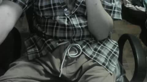 Snapshot of ore_cam chatting on January 27, 2:10 am Ore online show from January 27, 2:10 am
