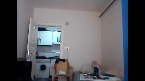 Snapshot of orhansakar12 chatting on April 12, 7:35 am orhansakar12 online show from April 12, 7:35 am