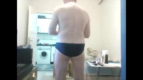 Snapshot of orhansakar12 chatting on April 17, 4:43 pm orhansakar12 online show from April 17, 4:43 pm