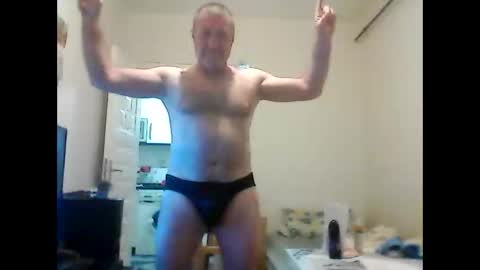 Snapshot of orhansakar12 chatting on May 9, 8:47 pm orhansakar12 online show from May 9, 8:47 pm