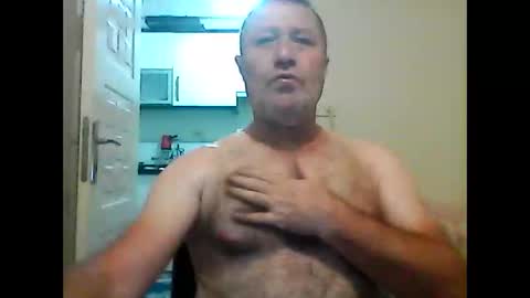 Snapshot of orhansakar12 chatting on June 6, 6:45 pm orhansakar12 online show from June 6, 6:45 pm