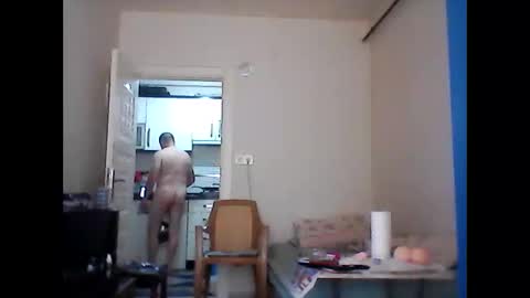 Snapshot of orhansakar12 chatting on June 8, 4:18 pm orhansakar12 online show from June 8, 4:18 pm
