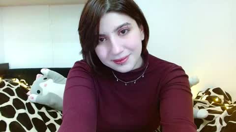 Snapshot of oriana_secret chatting on June 2, 8:16 am Oriana online show from June 2, 8:16 am