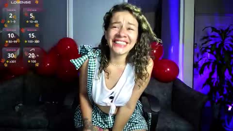 Snapshot of oriana_thomson2 chatting on March 14, 5:13 am Oriana online show from March 14, 5:13 am