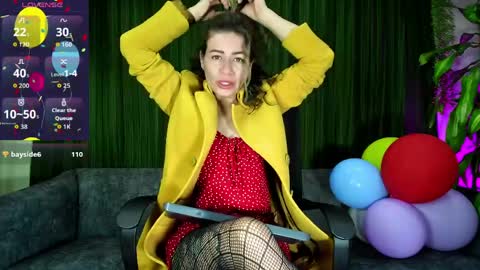 Snapshot of oriana_thomson2 chatting on April 9, 6:19 am Oriana online show from April 9, 6:19 am