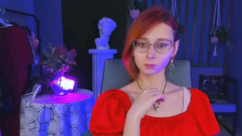 Orianna -  Hi Im into geek culture cosplay crafting LARP games. Shall we play DnD online show from December 11, 6:52 pm