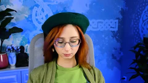 Orianna -  Hi Im into geek culture cosplay crafting LARP games. Shall we play DnD online show from December 30, 7:11 pm