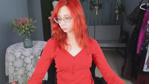 Orianna -  Hi Im into geek culture cosplay crafting LARP games. Shall we play DnD online show from January 13, 9:08 am
