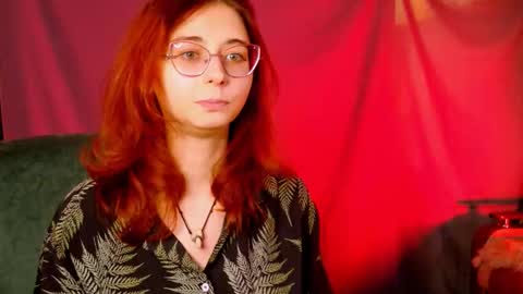 Orianna -  Hi Im into geek culture cosplay crafting LARP games. Shall we play DnD online show from September 18, 3:25 pm