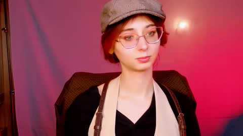 Orianna -  Hi Im into geek culture cosplay crafting LARP games. Shall we play DnD online show from September 19, 1:56 pm