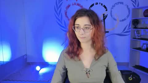 Orianna -  Hi Im into geek culture cosplay crafting LARP games. Shall we play DnD online show from October 25, 9:06 am