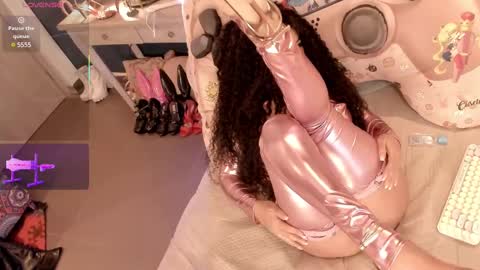 Snapshot of orianna_reed chatting on March 4, 3:15 pm oriana online show from March 4, 3:15 pm