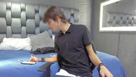 Snapshot of orion_galax chatting on December 11, 5:26 pm orion_galax online show from December 11, 5:26 pm