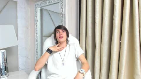 Snapshot of orion_galax chatting on February 10, 6:24 pm orion_galax online show from February 10, 6:24 pm