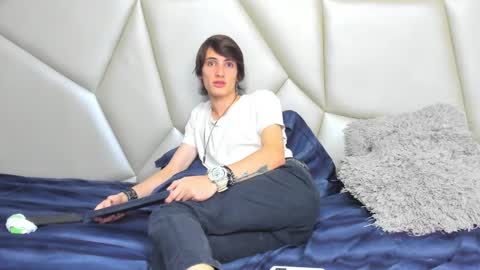 Snapshot of orion_galax chatting on February 10, 9:25 pm orion_galax online show from February 10, 9:25 pm