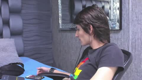 Snapshot of orion_galax chatting on February 13, 8:34 pm orion_galax online show from February 13, 8:34 pm