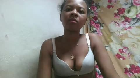 ornellahhh online show from October 1, 4:29 am