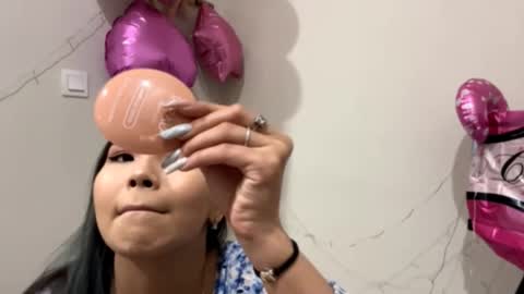 Angel online show from October 24, 12:01 pm