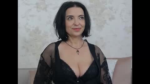 Snapshot of ortensialady76444316 chatting on April 15, 4:14 pm Ortensialady online show from April 15, 4:14 pm