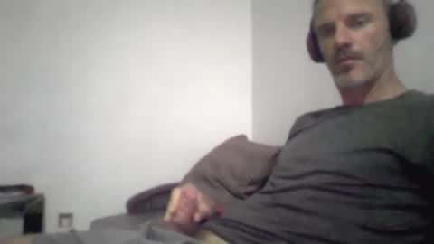 orwel09 online show from December 22, 4:04 pm