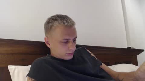 Snapshot of oscar_sssky chatting on February 7, 12:50 pm Oscar online show from February 7, 12:50 pm