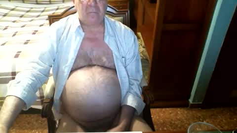 Snapshot of oscarw chatting on March 16, 4:33 pm Oscar online show from March 16, 4:33 pm