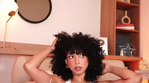 Snapshot of oshun_25 chatting on May 18, 8:36 pm Oshun online show from May 18, 8:36 pm