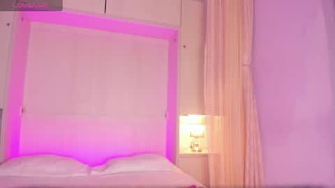 oshun_444 online show from June 28, 12:33 pm