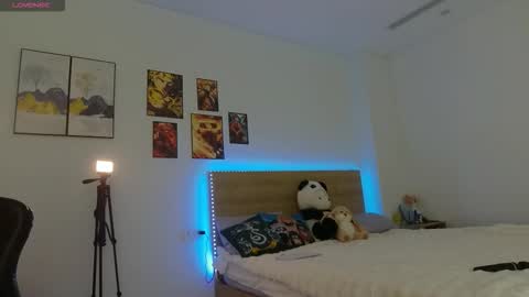 Snapshot of osino_sinoby chatting on December 5, 6:37 pm osino_sinoby online show from December 5, 6:37 pm