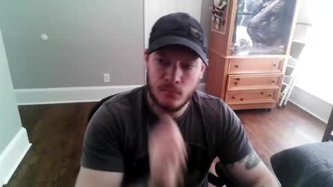 Snapshot of osiris_xxx chatting on June 15, 2:19 pm college beef online show from June 15, 2:19 pm