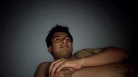 Snapshot of oskr876k chatting on October 5, 5:39 am Oscar L online show from October 5, 5:39 am