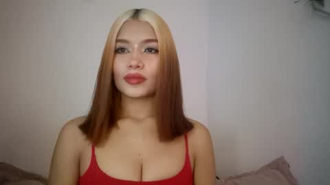 Snapshot of osornomaria268 chatting on February 15, 3:17 pm Paulina online show from February 15, 3:17 pm
