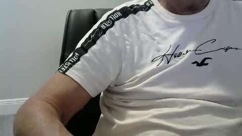 Ossi online show from February 10, 11:13 pm