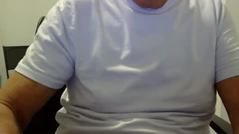 Snapshot of ossibottom chatting on March 30, 7:48 pm Ossi online show from March 30, 7:48 pm
